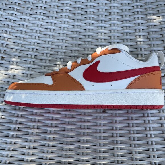 Like New Nike Court Borough Low 2 GS Sneakers Sail Hot Curry/Red - Boys 6Y - Picture 5 of 9